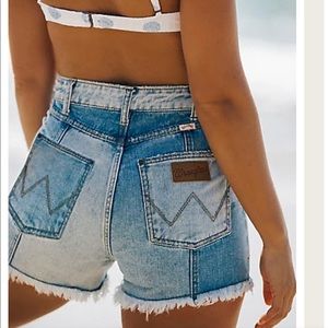 NWOT BILLABONG X WRANGLER WOMENS SUN UP SHORT